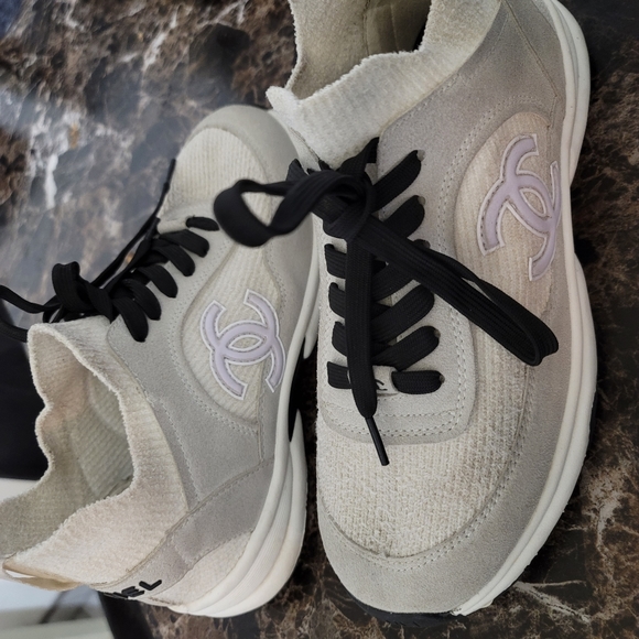 CHANEL TENNIS SHOES - Picture 2 of 3